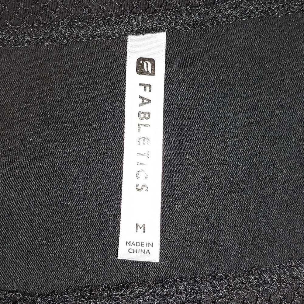 Fabletics Sleeveless Active top - Picture 4 of 4